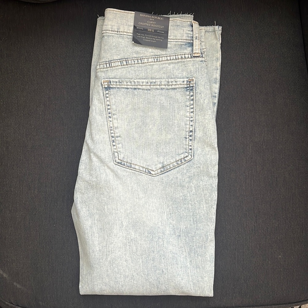 BNWT Banana Republic Factory Curvy, Cropped Bootcut Jeans RRP $79.99 Size 28/6